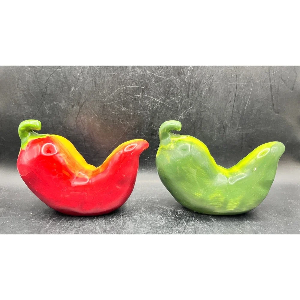 Salt Pepper Shakers Vtg Jalapeno Red Green Pepper Set 4.5